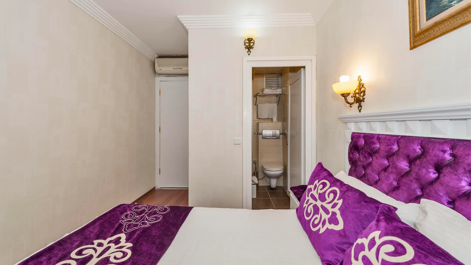 Istanbul Holiday Hotel