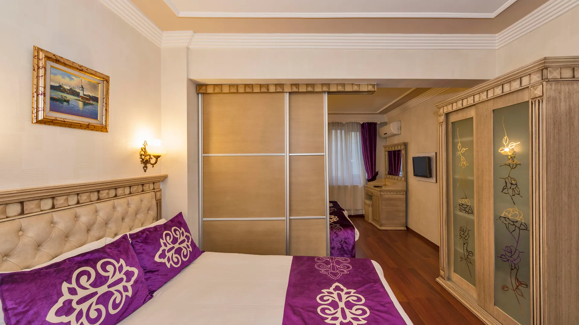 Istanbul Holiday Hotel