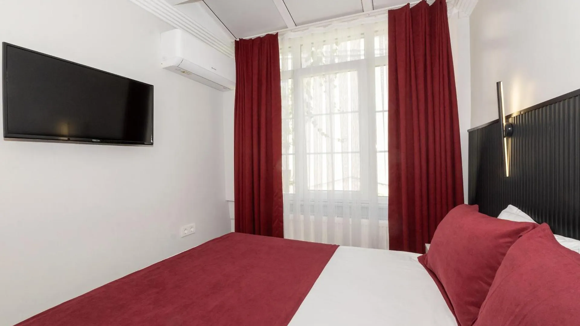 Istanbul Holiday Hotel Turkey