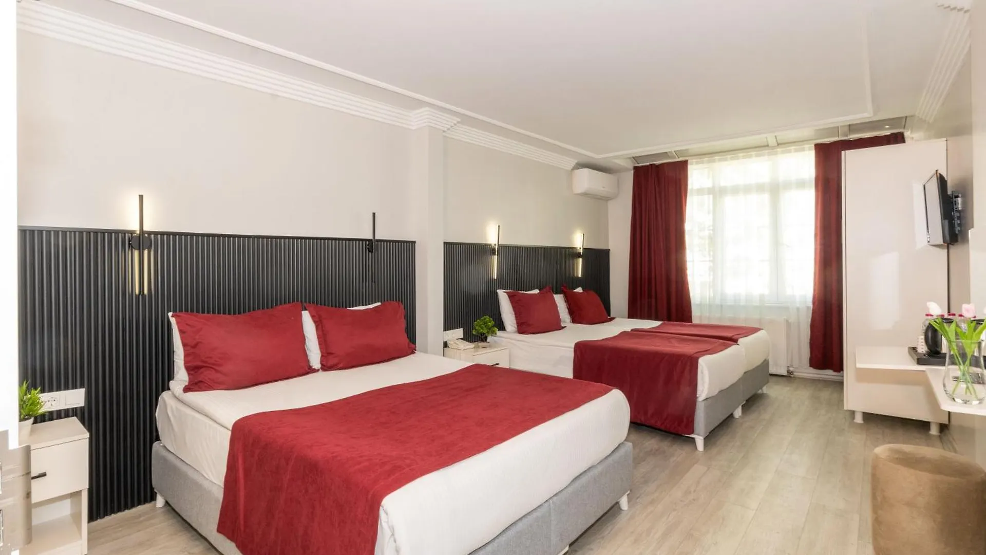 Istanbul Holiday Hotel