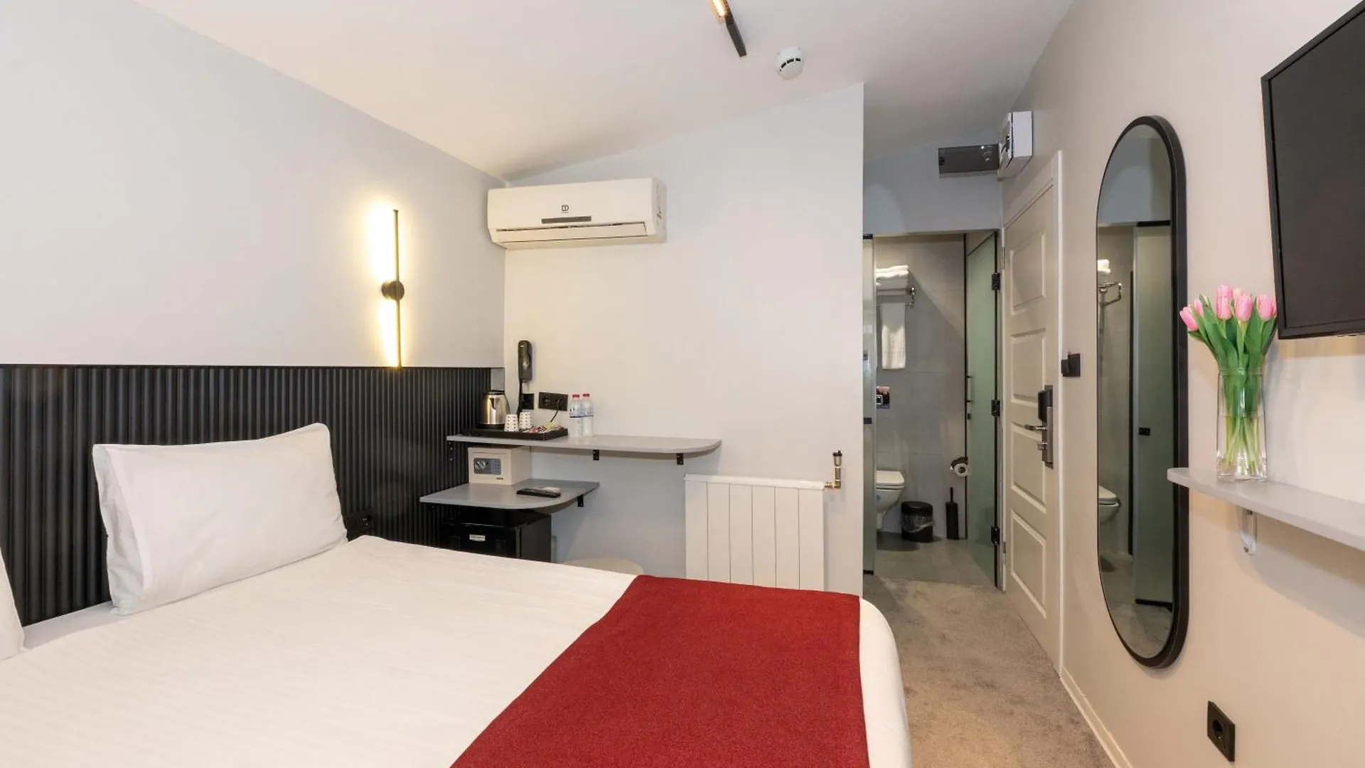 Istanbul Holiday Hotel
