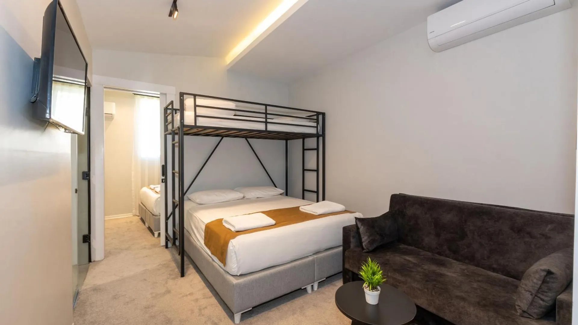 Istanbul Holiday Hotel 3*,  Turkey