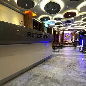 شقة فندقية Corner Park