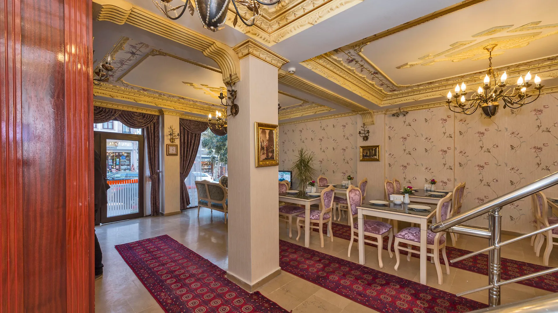 Istanbul Holiday Hotel