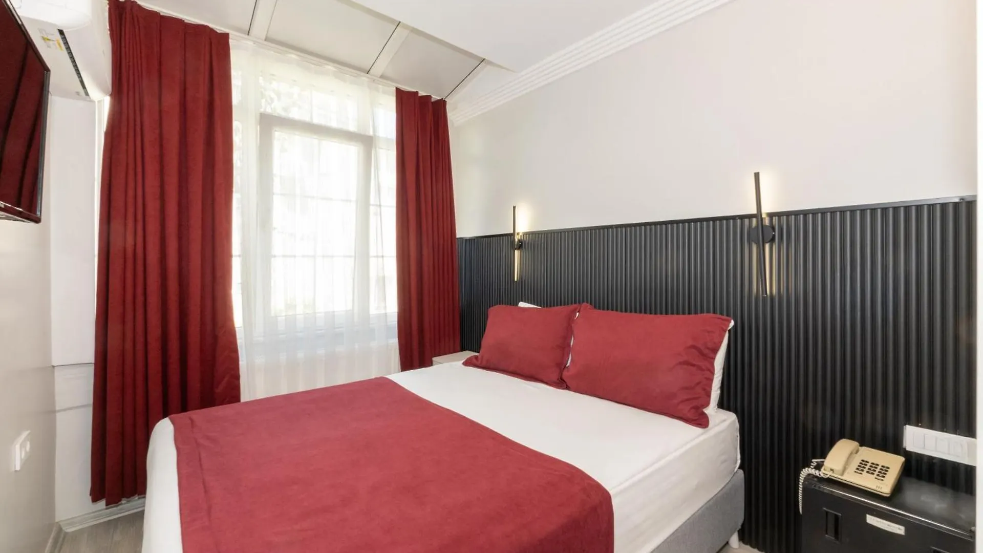 Istanbul Holiday Hotel