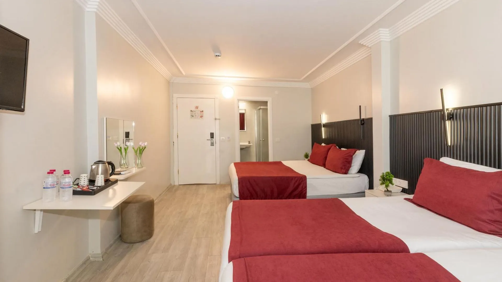 Istanbul Holiday Hotel