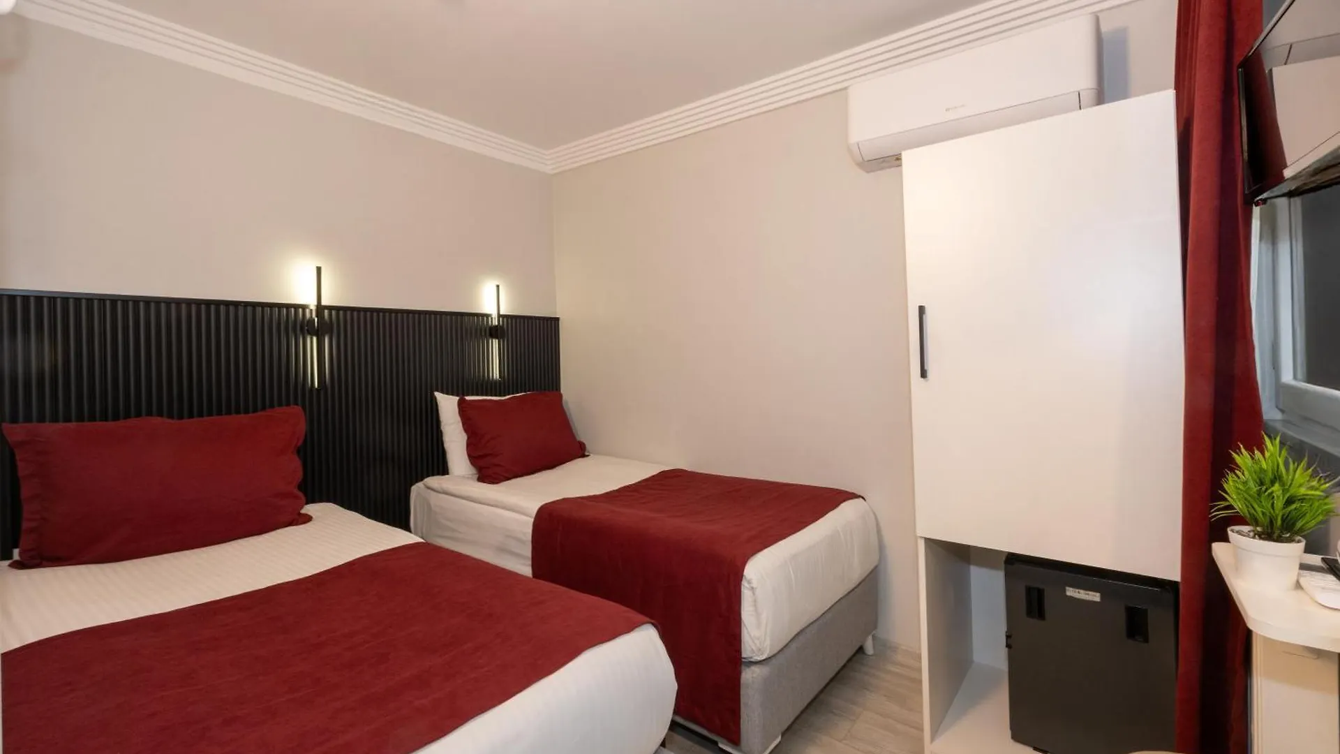 ***  Istanbul Holiday Hotel Турция