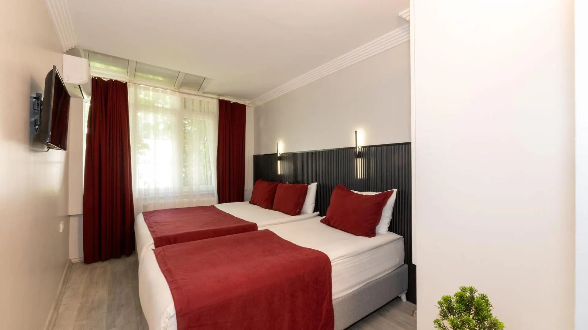 Istanbul Holiday Hotel Турция