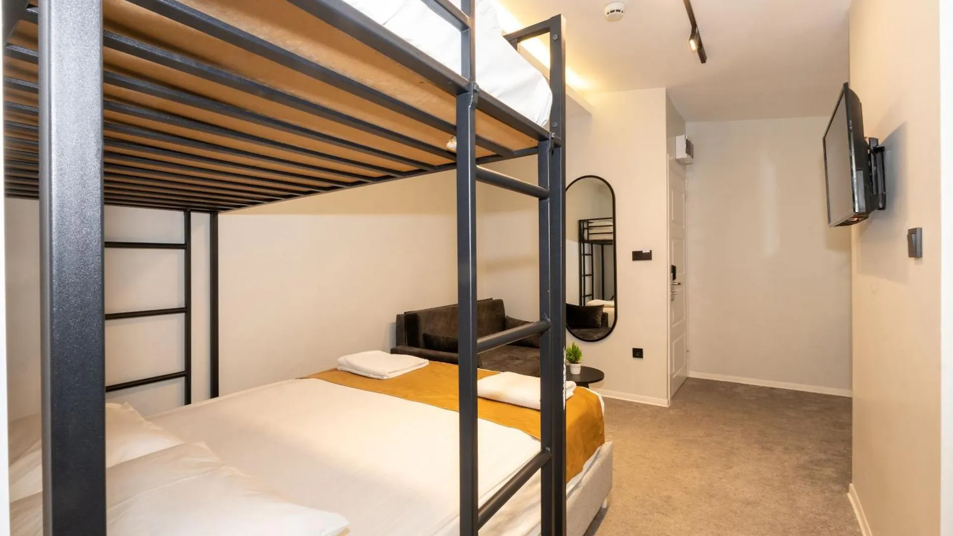 Istanbul Holiday Hotel
