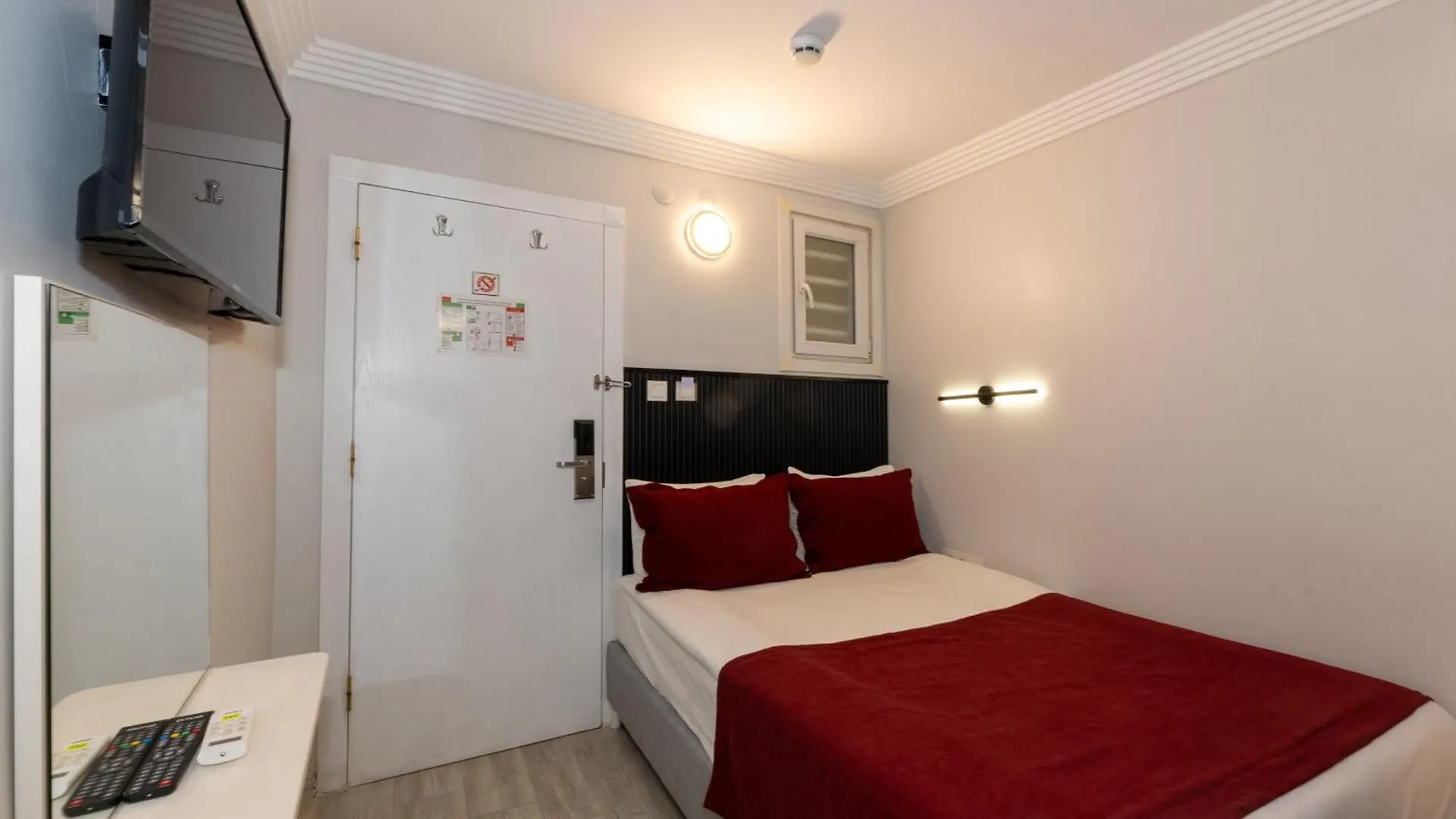 Istanbul Holiday Hotel