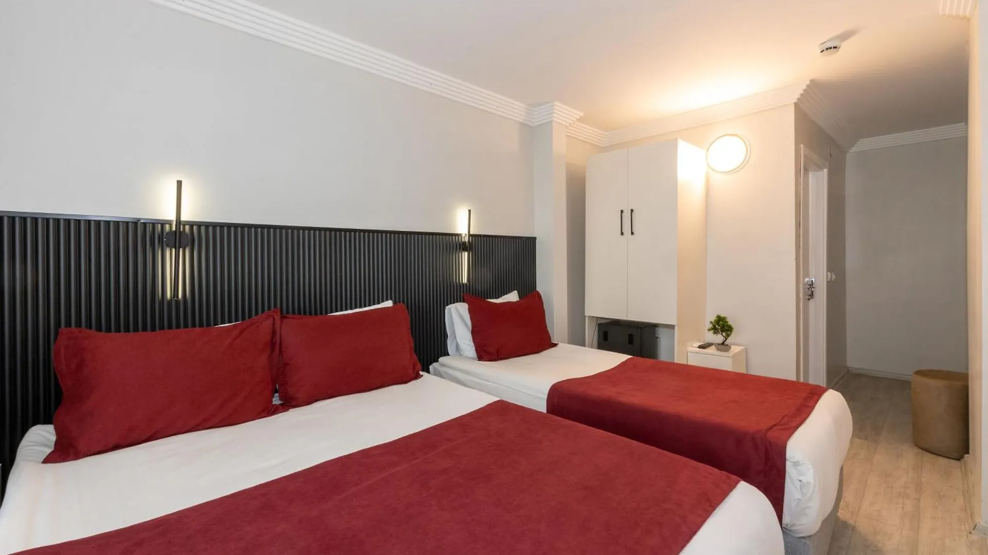 Istanbul Holiday Hotel 3*,  Turkey